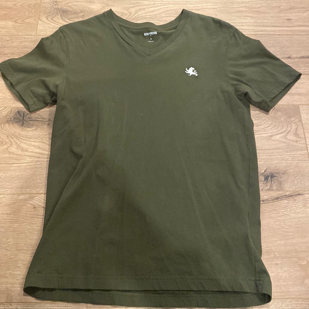 Green express T shirt